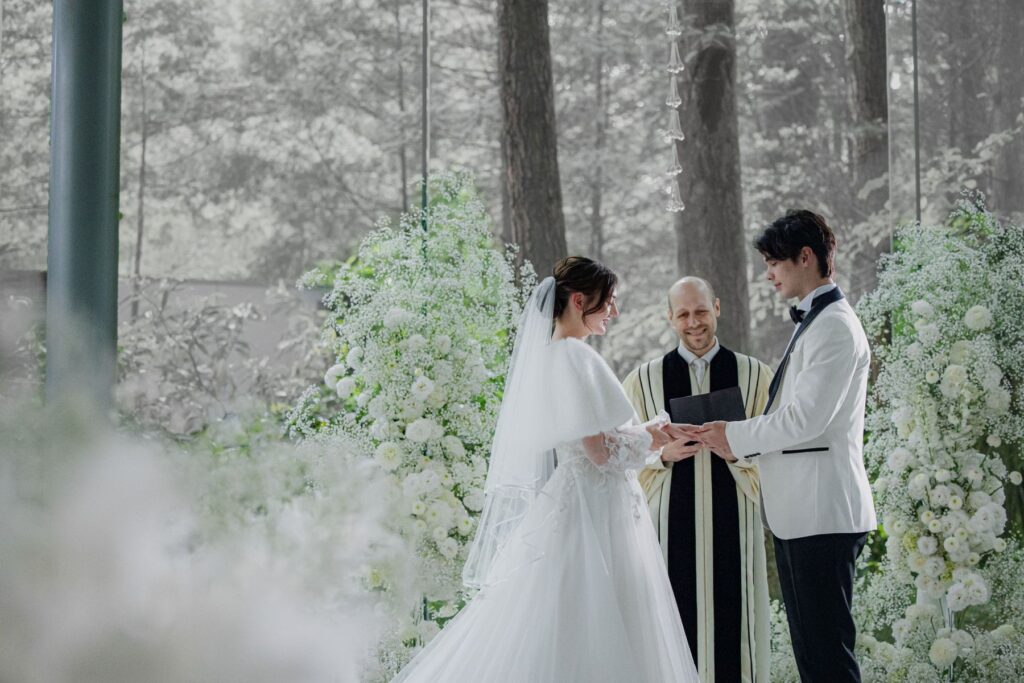 森のチャペルで永遠の愛