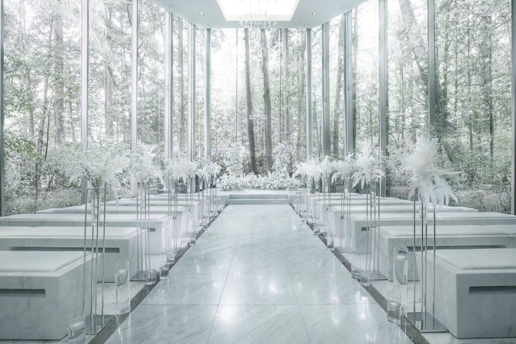 白樺の森のチャペル