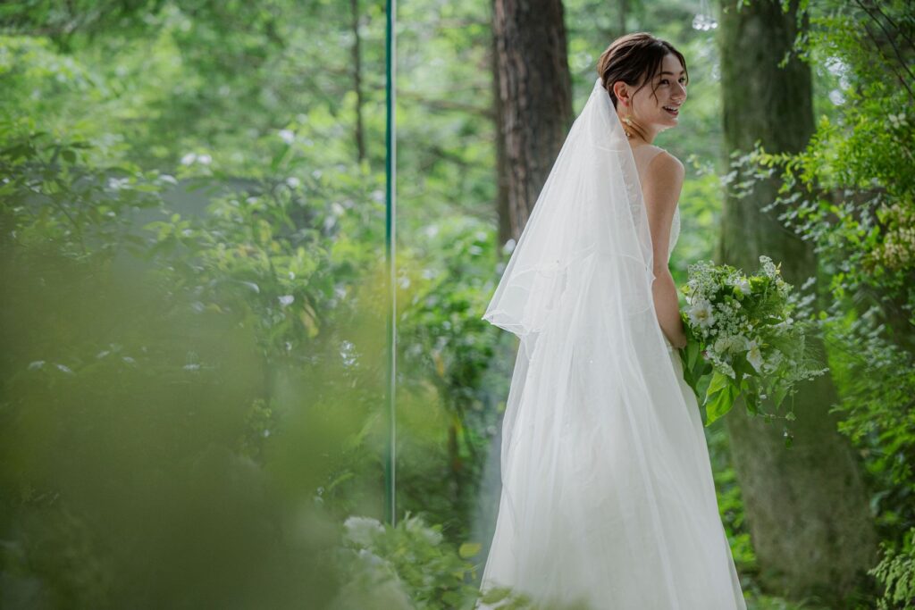 軽井沢の森と誓う