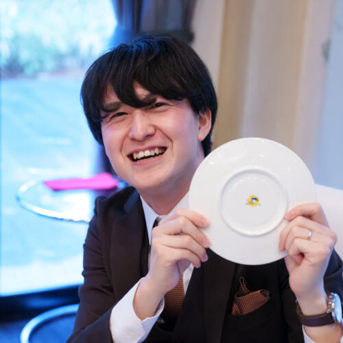 周りを気にせず、ゲストと心ゆくまで楽しめる笑顔のひととき。遊び心ある演出で会場が一体に!