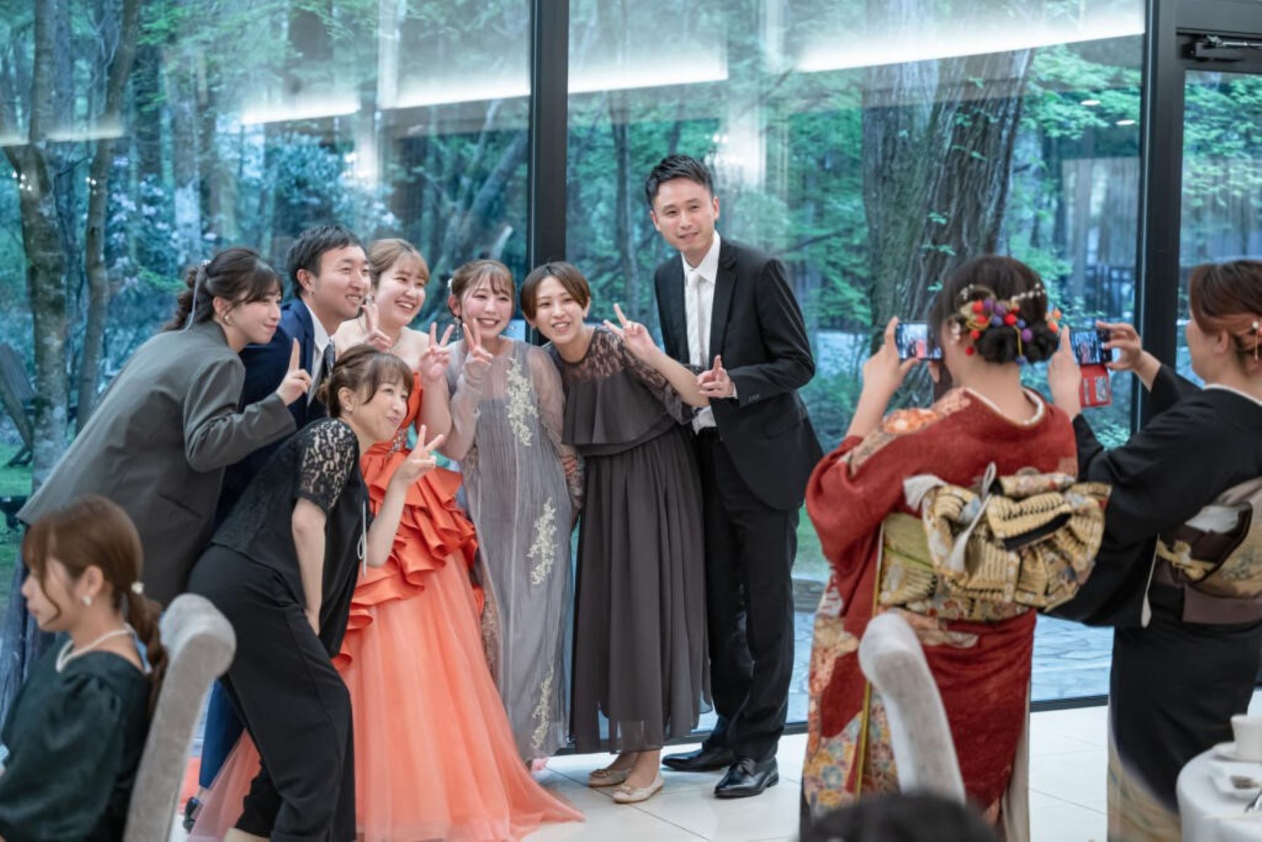 友人との記念撮影も絵になるアネーリ軽井沢。オリジナルで楽しいおもてなしが叶います。