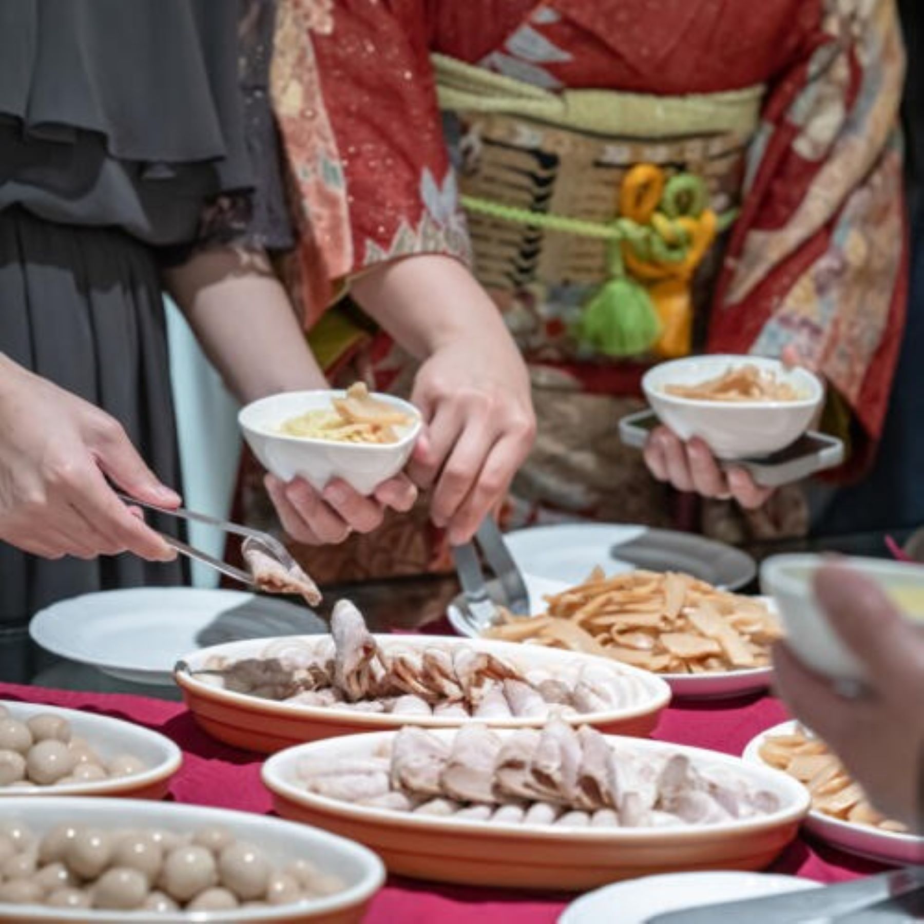 具材を選べる楽しさもおもてなし!ラーメンビュッフェでゲスト同士の会話も弾む、軽井沢のオリジナル結婚式。