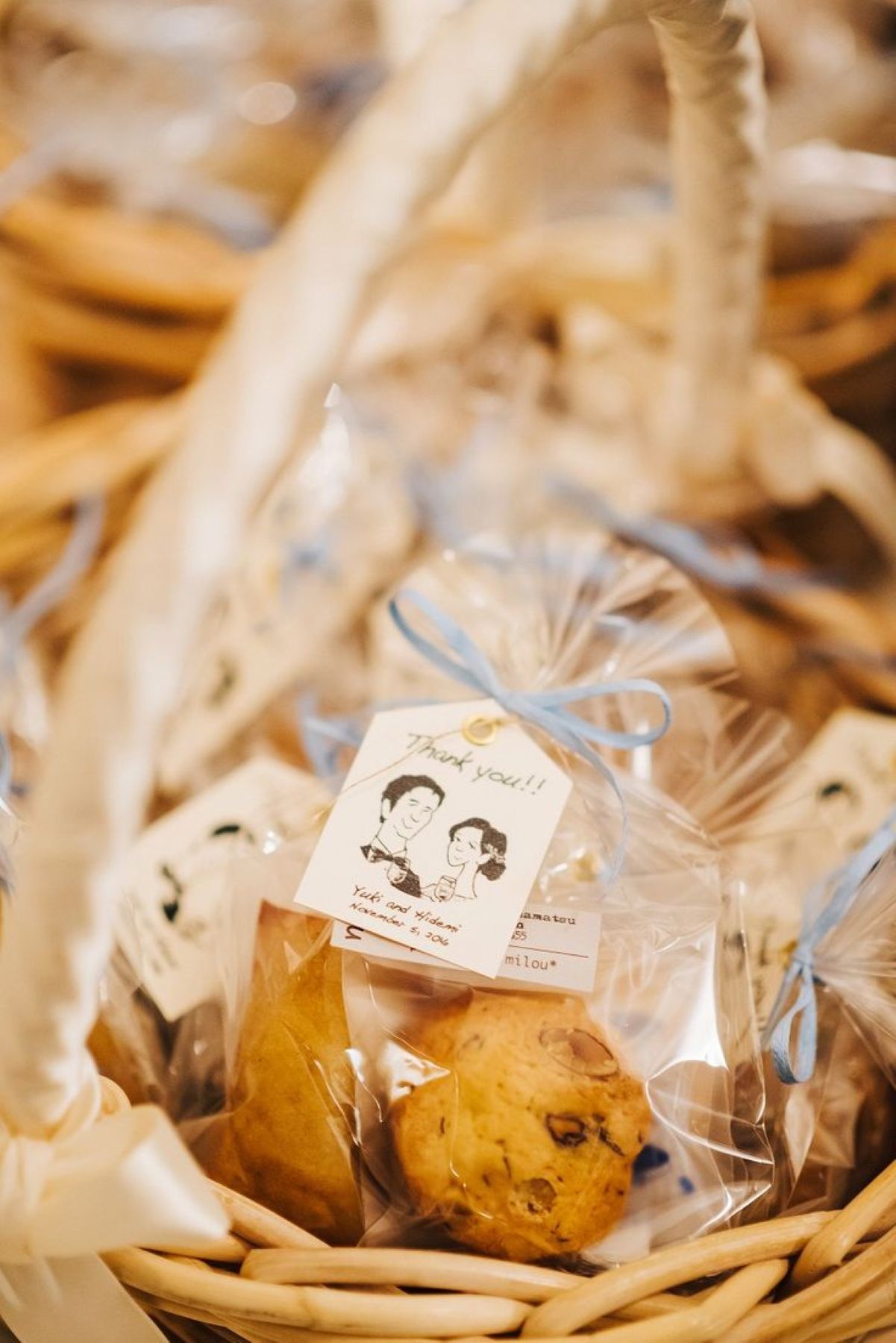 チギフトはメッセージカードを添えて感謝をより深く。軽井沢での挙式への参列へのお礼を丁寧に伝えます。