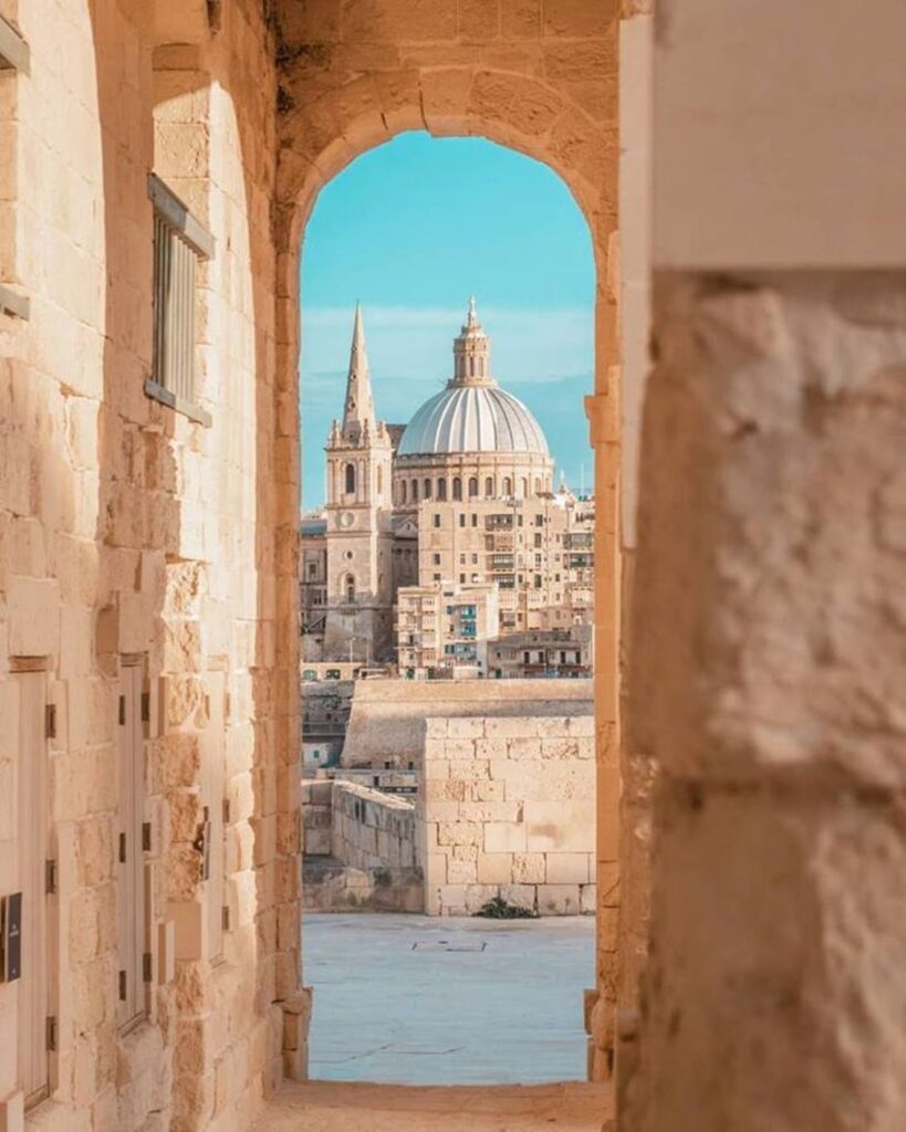 軽井沢での式の余韻に浸りながら海外ハネムーンへ。旅の後は夫婦として新たな生活をスタートしましょう。