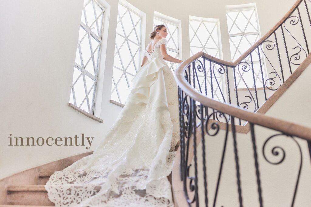 軽井沢の光に包まれる花嫁