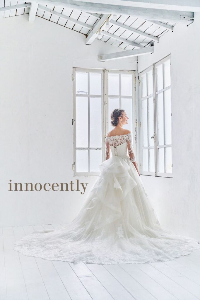 軽井沢に映えるドレス