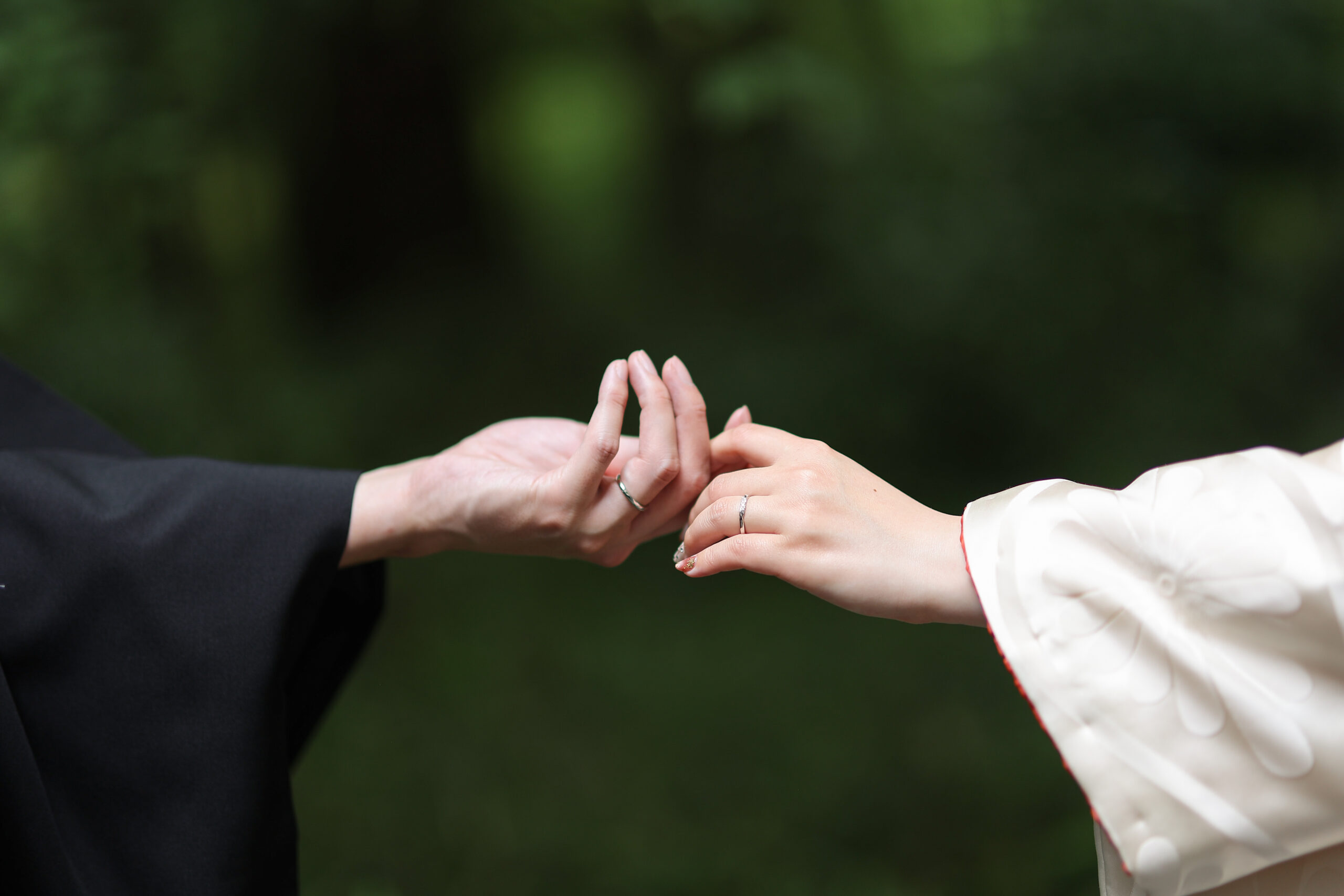 結納の後は軽井沢で家族の記念写真を撮影。プロのカメラマンがお二人の家族の新たな始まりを美しく記録します。