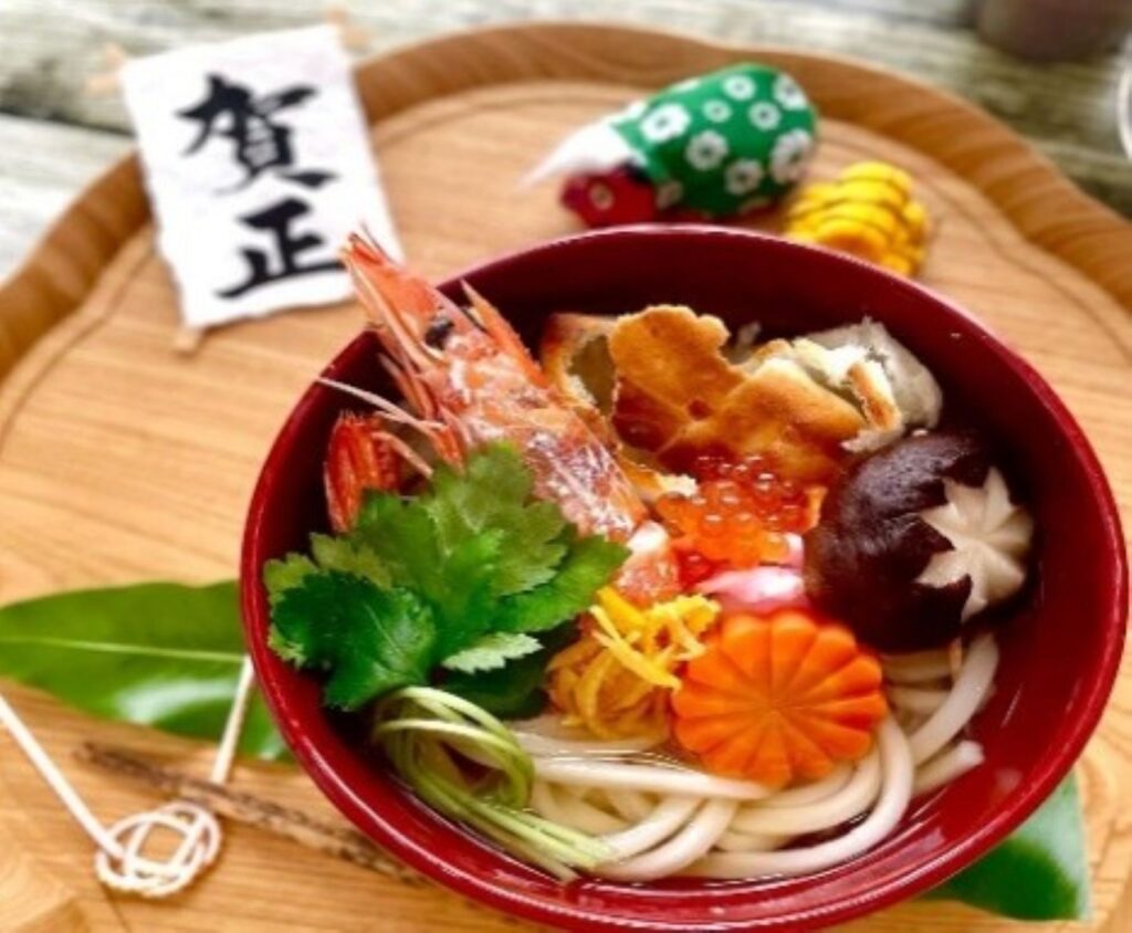 細く長く伸びるうどんは、「末永いお付き合い」を願う引出物に最適です。お祝いの席にもふさわしい彩り豊かなギフトを、軽井沢ウェディングからご提案。ゲストへ感謝を伝えるうどんギフトをご紹介。