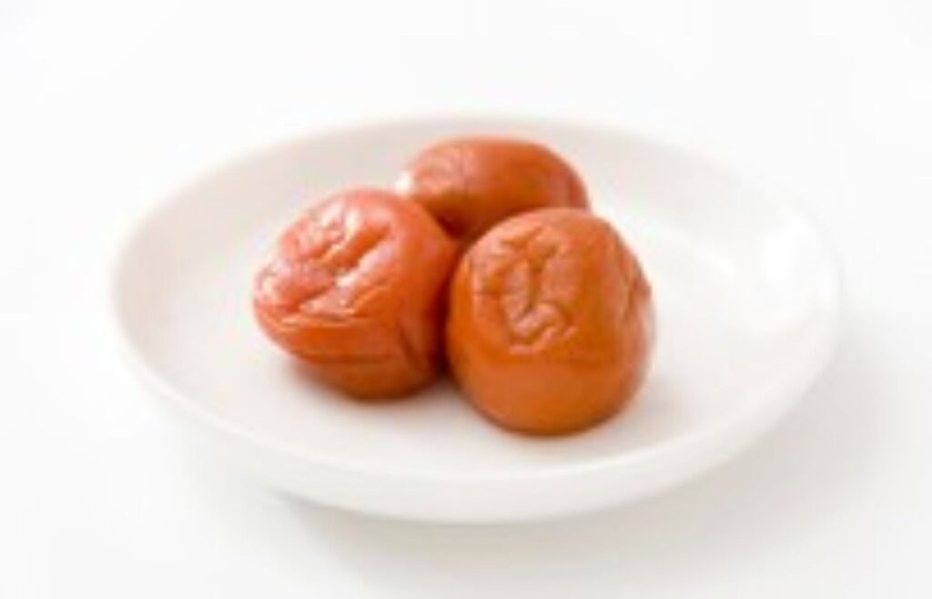 縁起の良い引き出物として、梅干しは「シワが寄るまで夫婦円満に」との願いが込められています。軽井沢ウェディングの和の引出物として、こだわりの逸品をご提案。引出物選びの最新トレンドをご紹介。