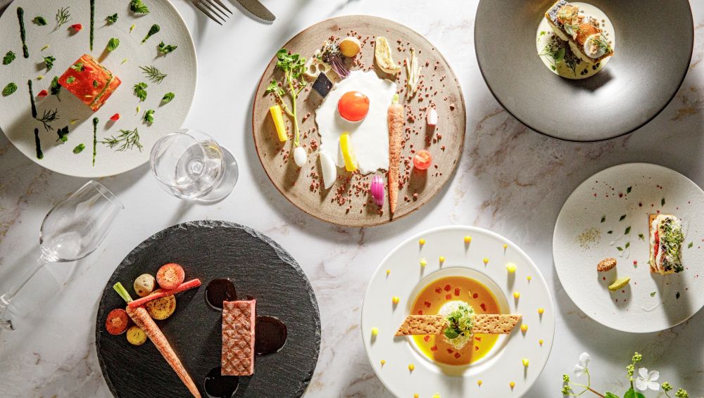 アネーリ軽井沢の婚礼料理フルコース。信州の恵みを活かしたフレンチと、モダンな盛り付けが織りなす極上のおもてなし。