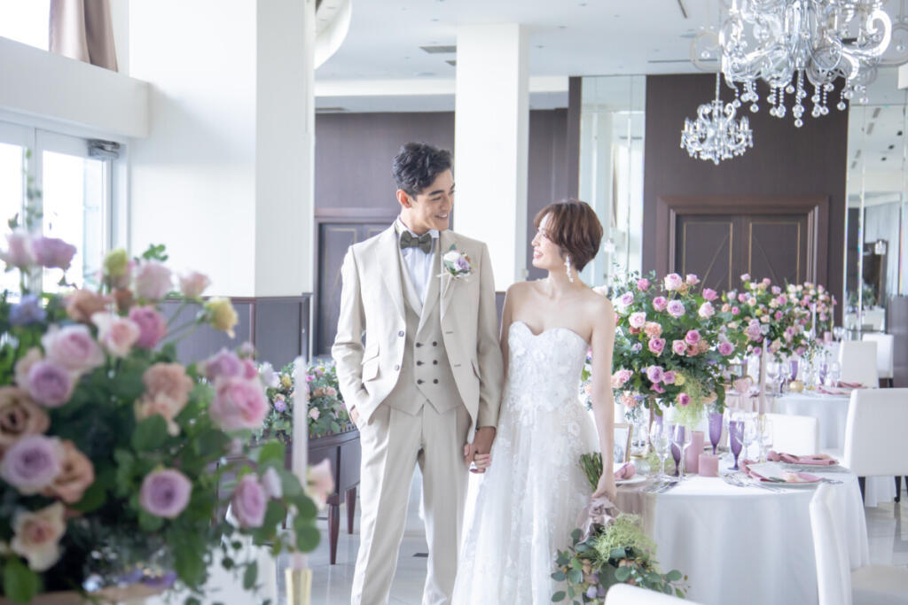 お台場でリーズナブルに人気シーズン婚★<br>≪2024年5～6月までのご結婚式≫<br />
<br />
『日本の美しいチャペル100選』に選出された～海の見える対面式チャペル～