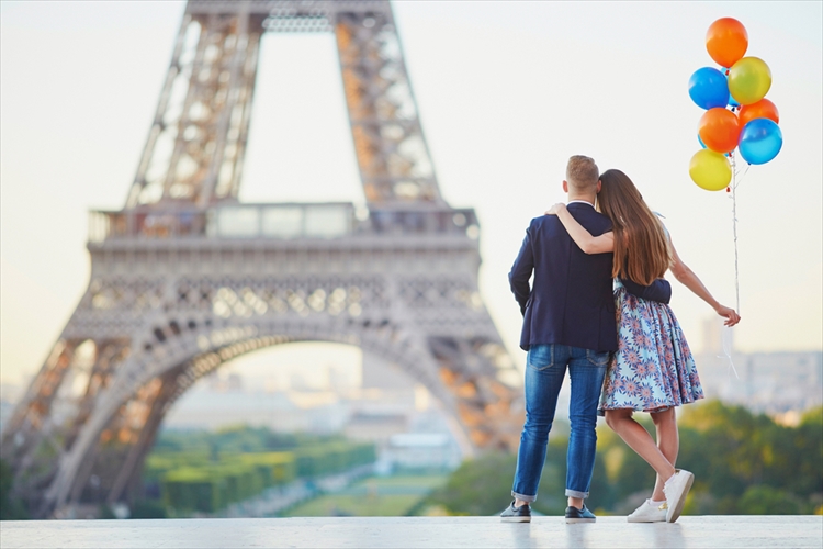 永遠の愛を誓ったお二人へ――フランスで叶える特別なハネムーン