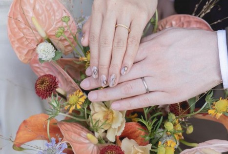 指輪選びで迷わない！婚約指輪と結婚指輪のポイント＆相場ガイド