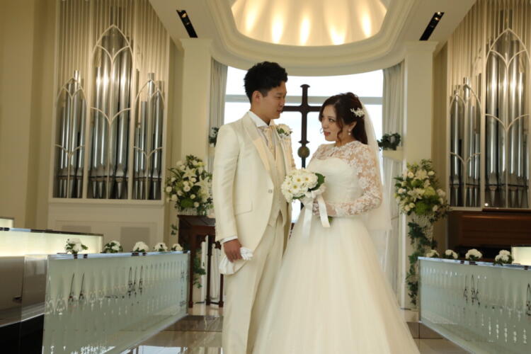 結婚式で雨が降ると縁起がいい？雨天時の対応やおすすめの演出アイデア6選