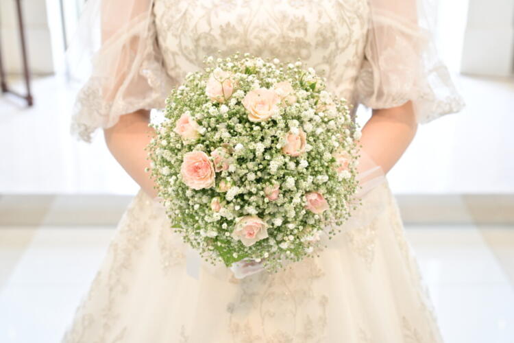 パーソナルカラーで選ぶウェディングドレス