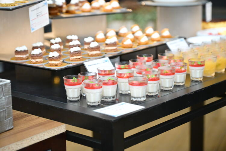 デザートブッフェ