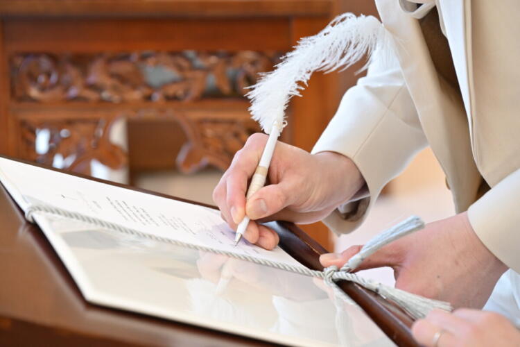 結婚が決まったら始めたい！入籍までにやることリスト