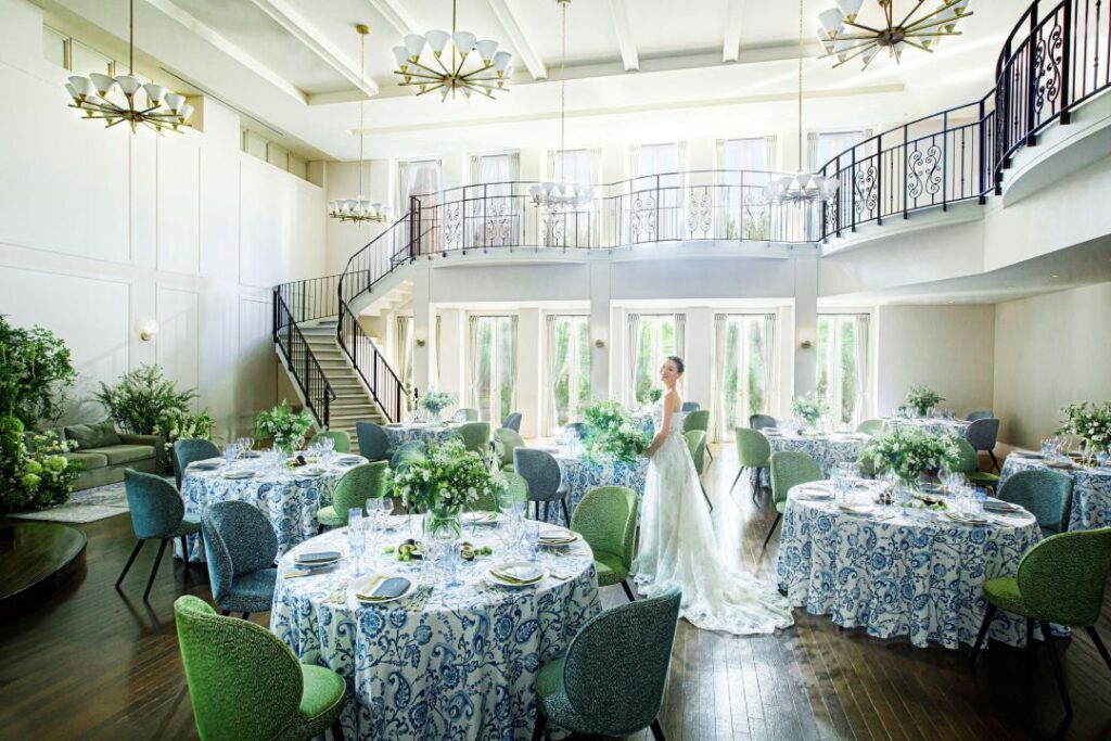 アネーリ大宮。陽光が差し込む美しい会場。開放感のあるウエディングが叶う。